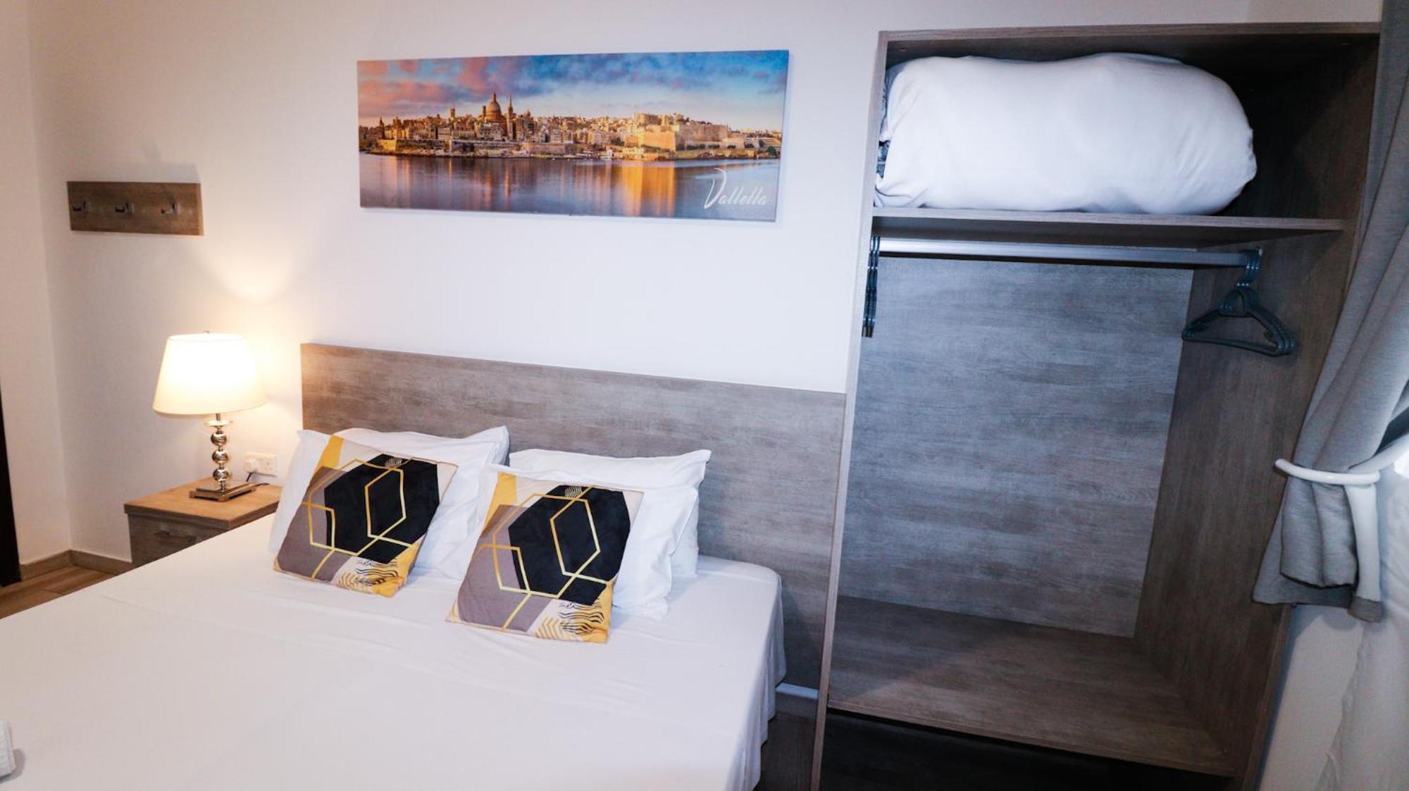 Gasthuis Napoli 3*