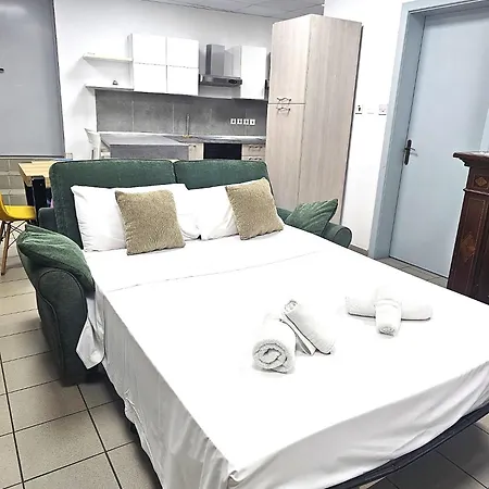 Napoli Suites Studios Aparthotel Saint Julian's Room photo