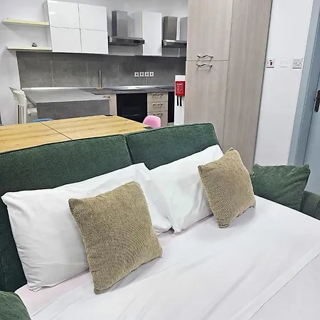 Napoli Suites Studios Aparthotel Saint Julian's Room photo