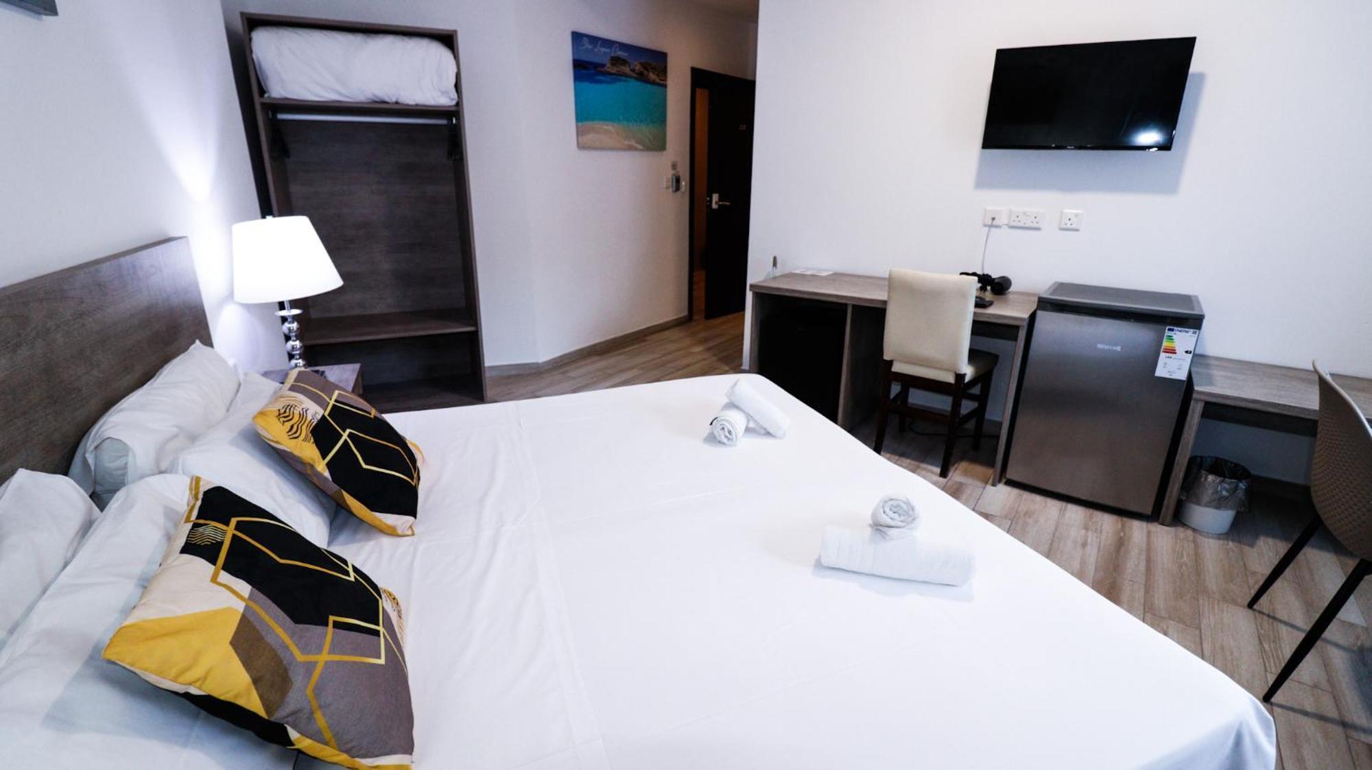 Napoli 3* San Ġiljan