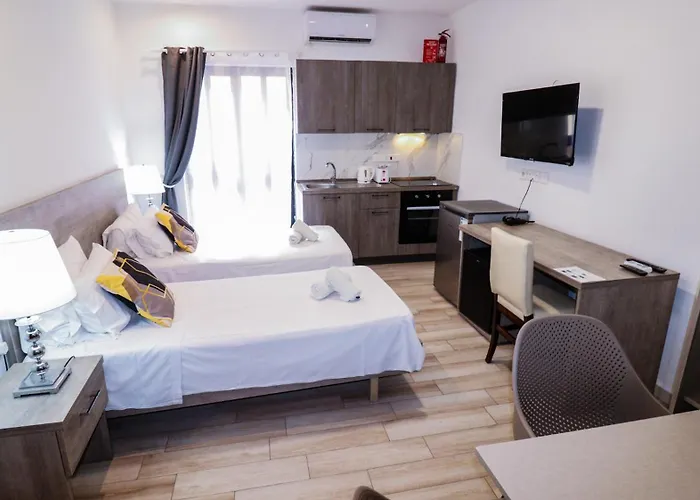 Napoli Suites Studios Aparthotel
